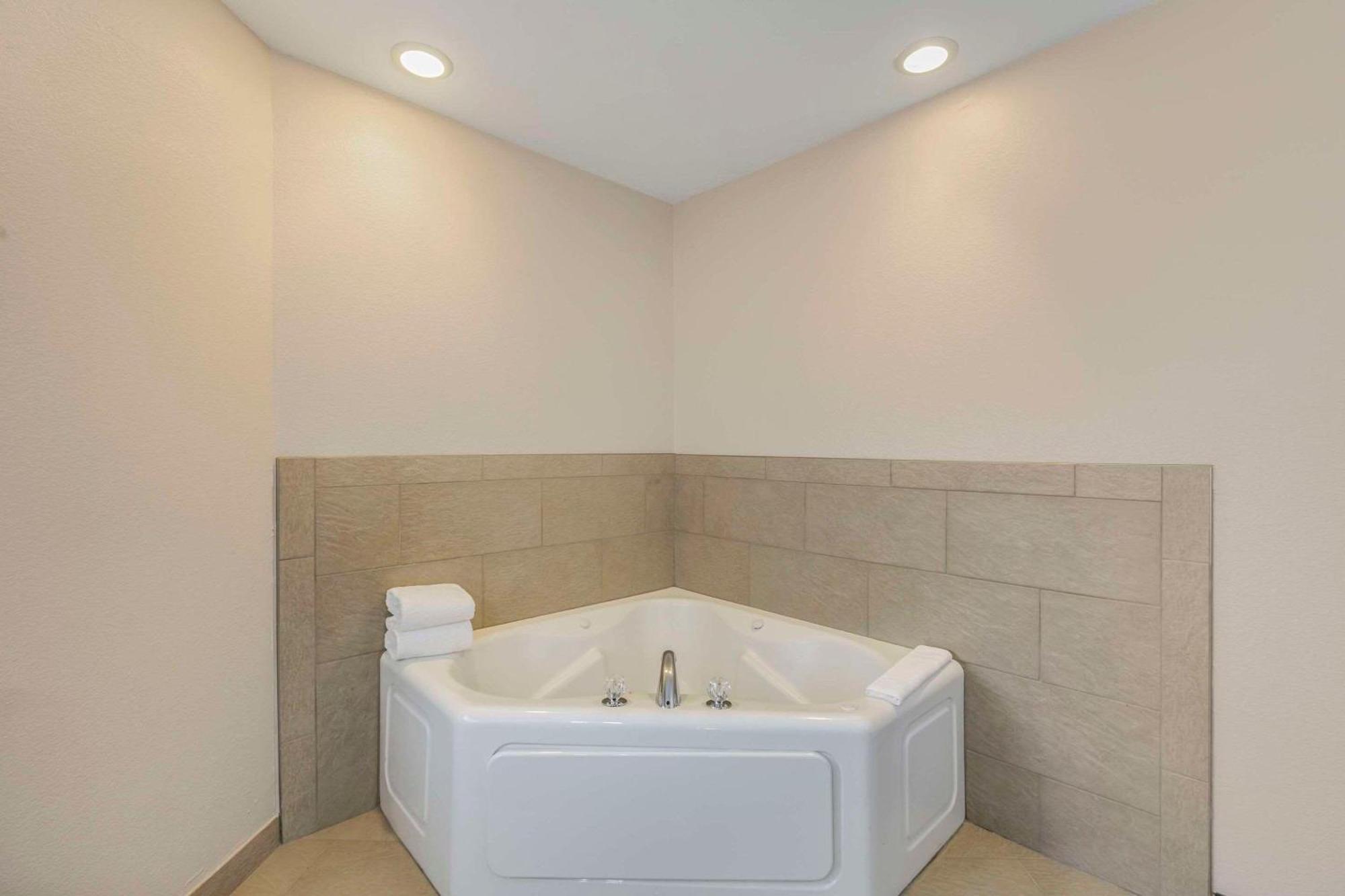 Country Inn & Suites By Radisson, Elk Grove Village-Itasca Kültér fotó